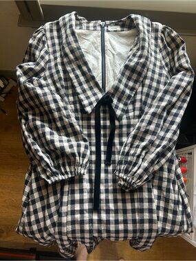 AUREUM Black & White Gingham Tie-Front Puff Sleeve dress